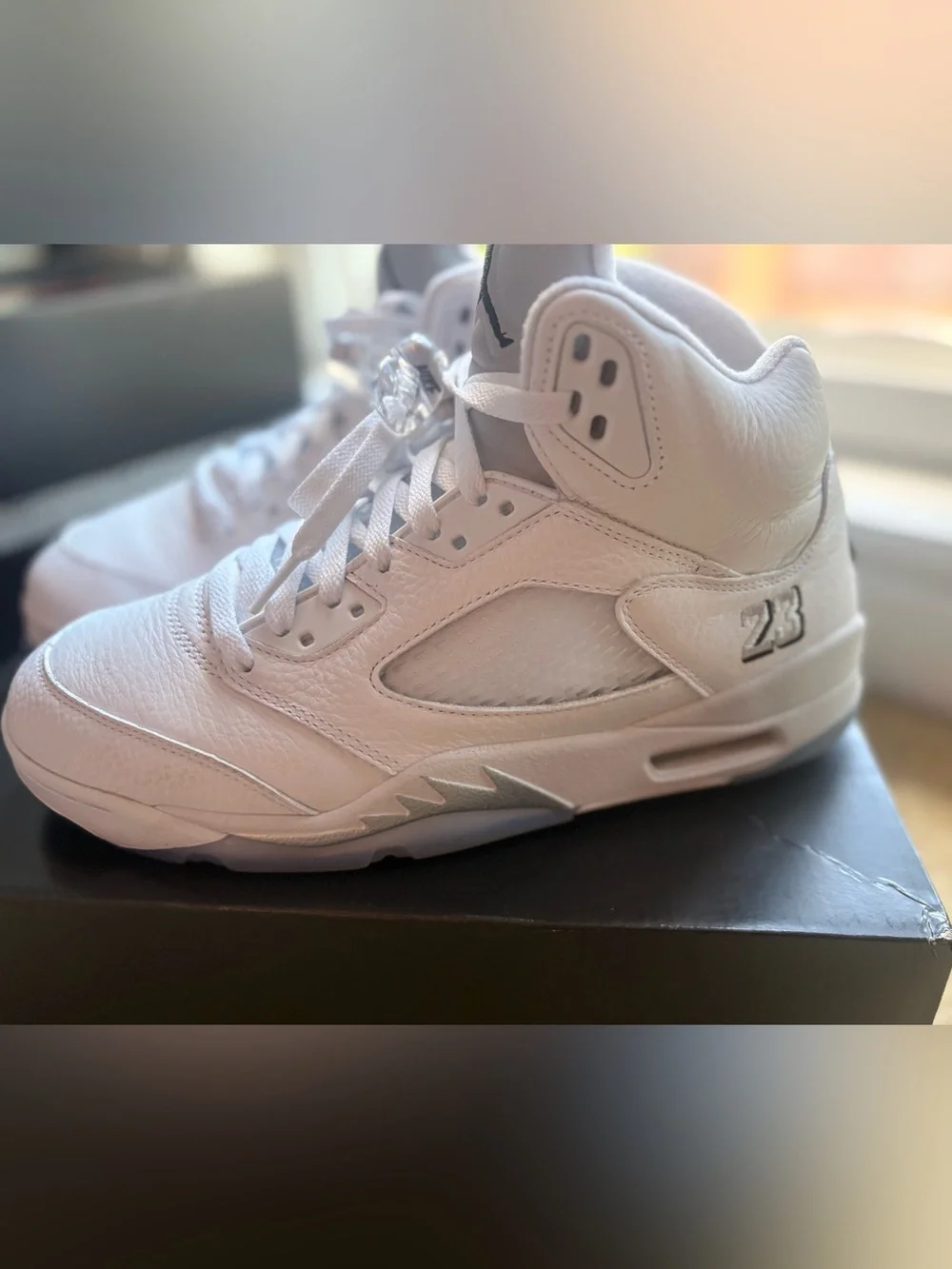 Air Jordan Retro 5s Mens size 10